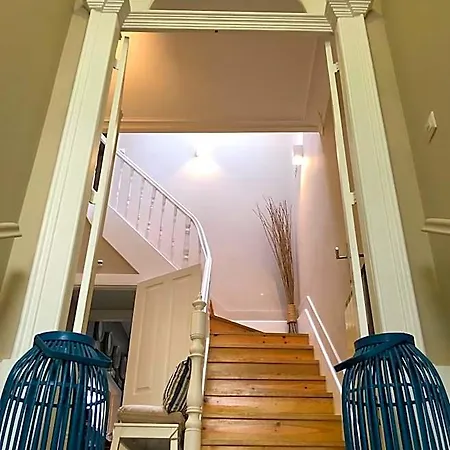 Fishtail Sea House بيت شباب ماتوسينهوس