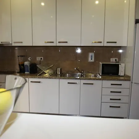 Fishtail Sea House بيت شباب ماتوسينهوس