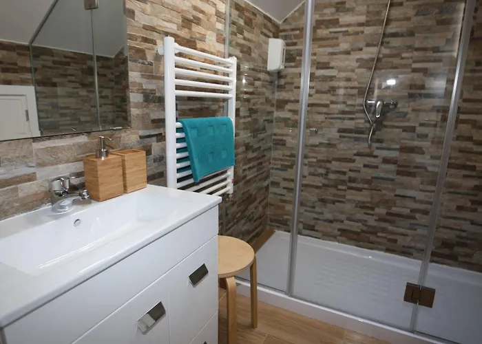 Fishtail Sea House * 마토지뉴스